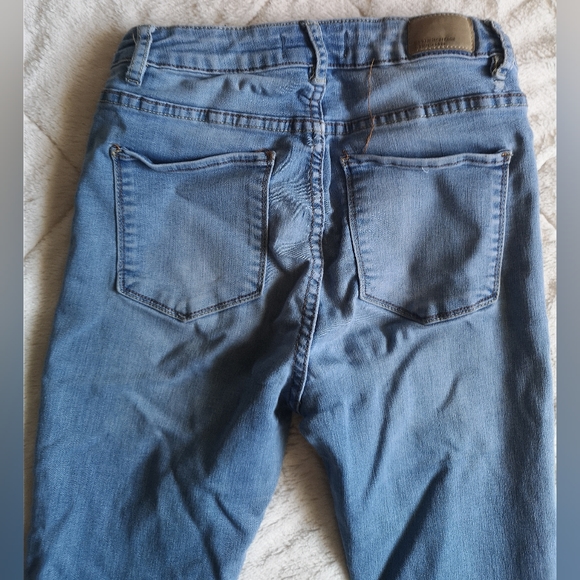 Urban Heritage jeans. Size 7 - Picture 13 of 16